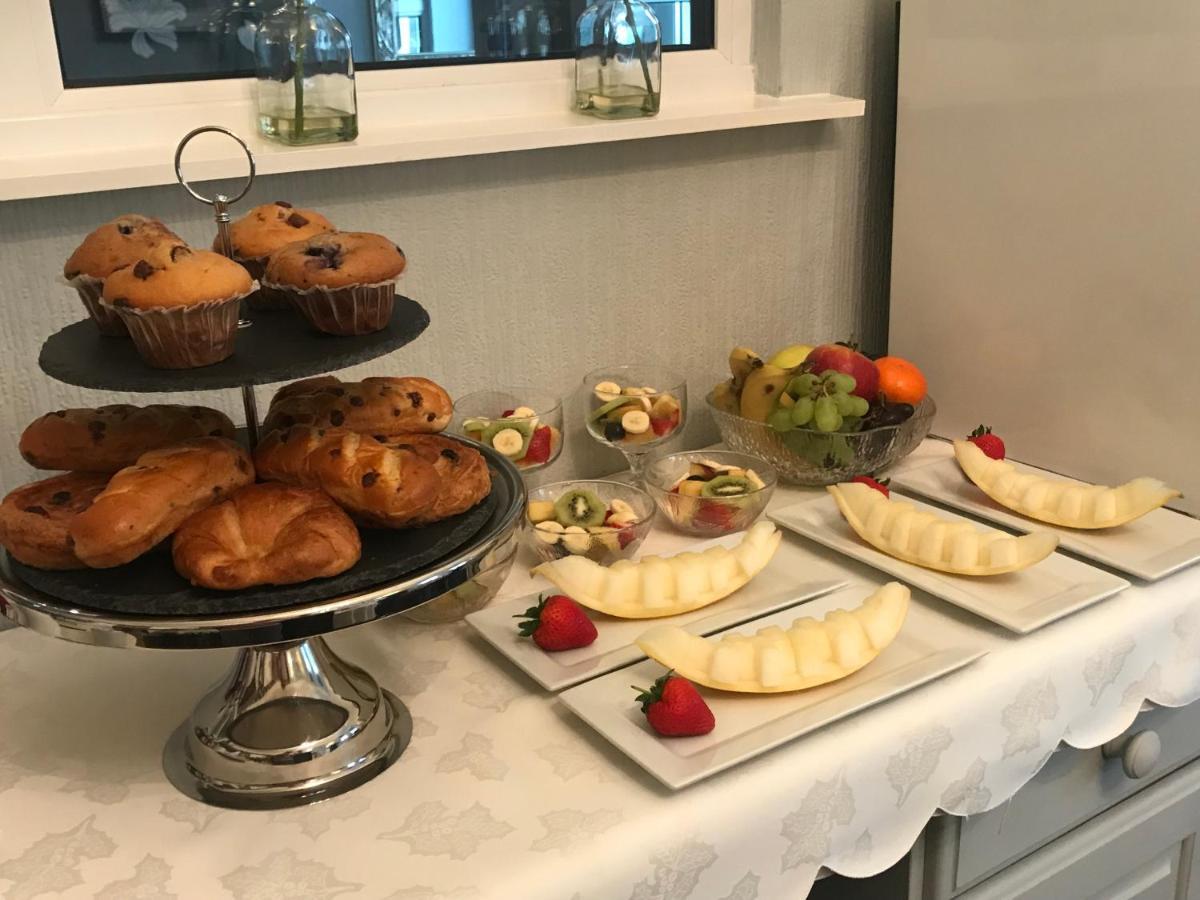 Arran Lodge B&B トーキー エクステリア 写真